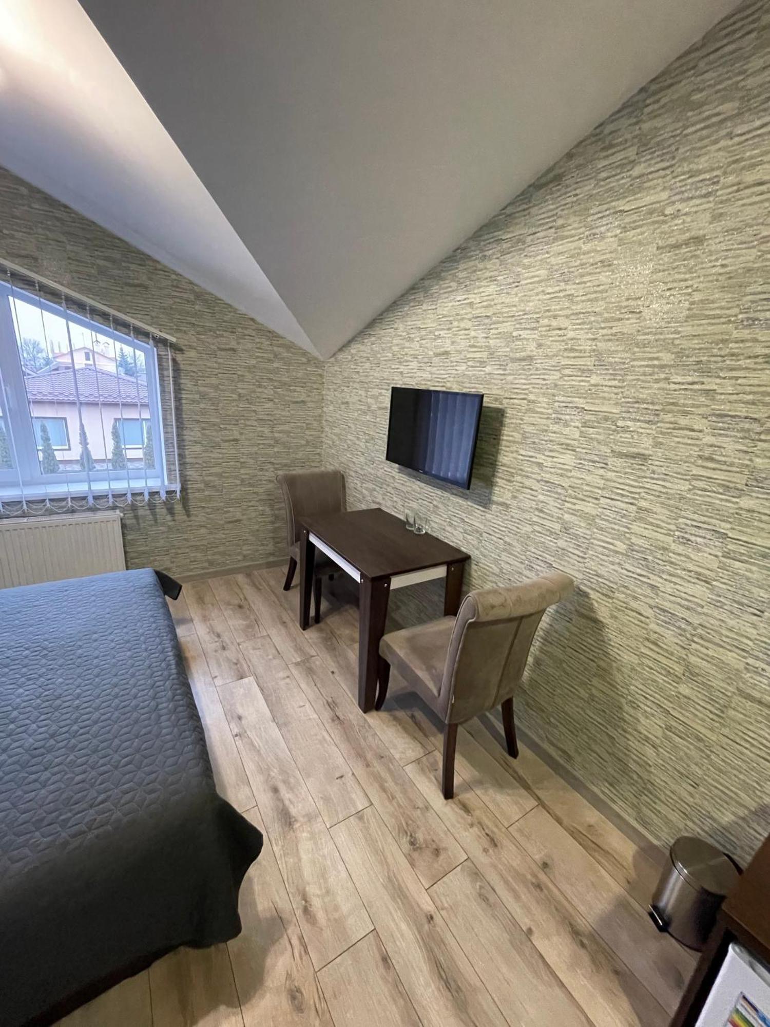Hotel Ні Пуху, Ні Пера! Reshetylivka Zewnętrze zdjęcie