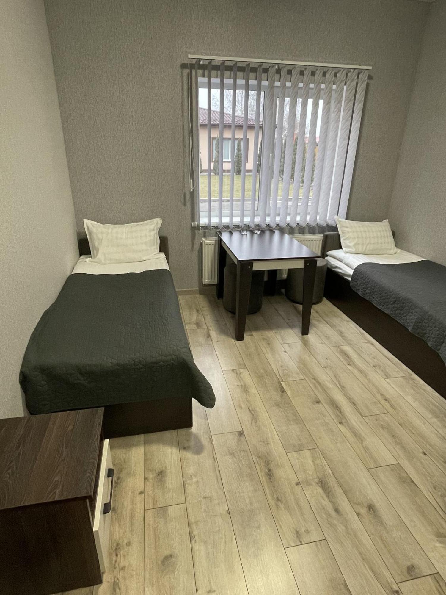 Hotel Ні Пуху, Ні Пера! Reshetylivka Zewnętrze zdjęcie